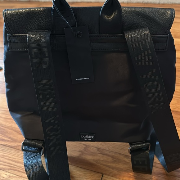 Backpack - Picture 2 of 3